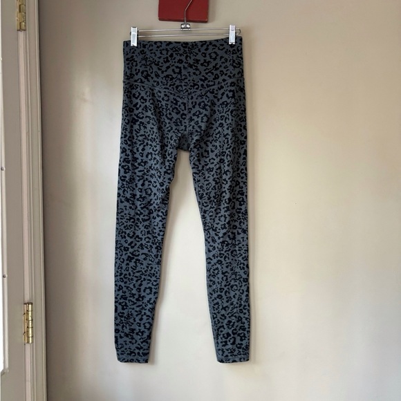 Athleta Black Leopard Elation Ultra High Rise Tights S - Picture 4 of 10